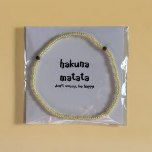 wenskaartje met armbandje hakuna matata